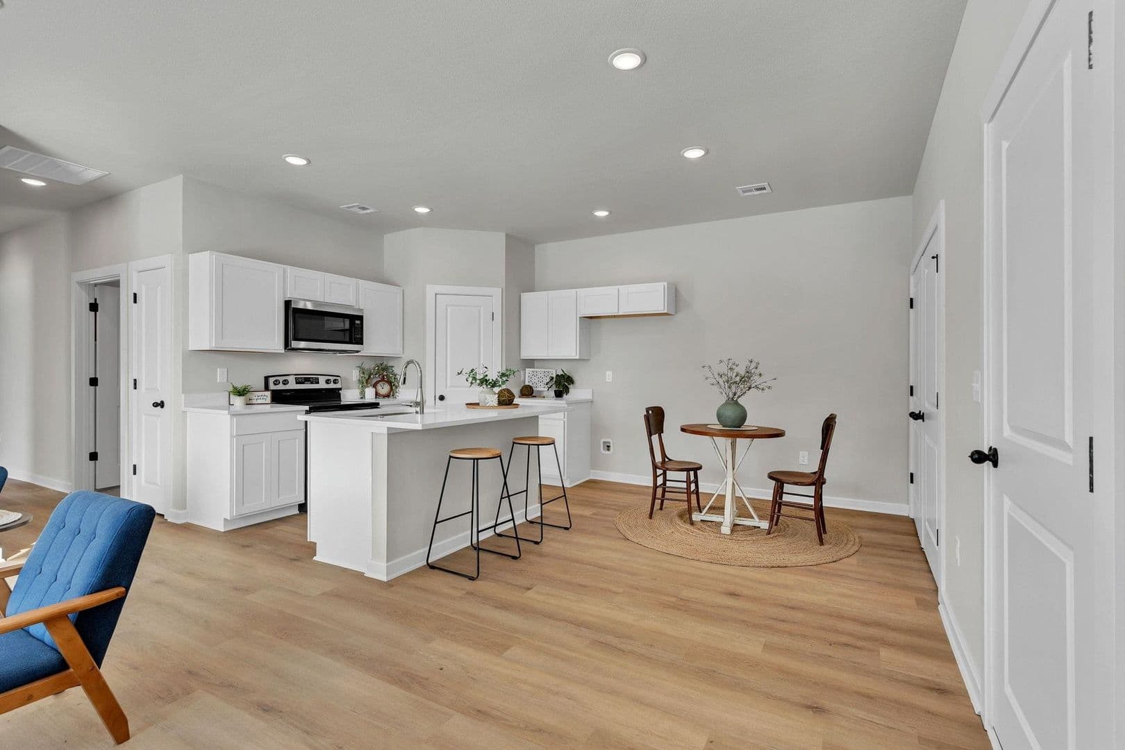 Haysville Multiplex: CPV Duplexes - 2120 E Plaza Court