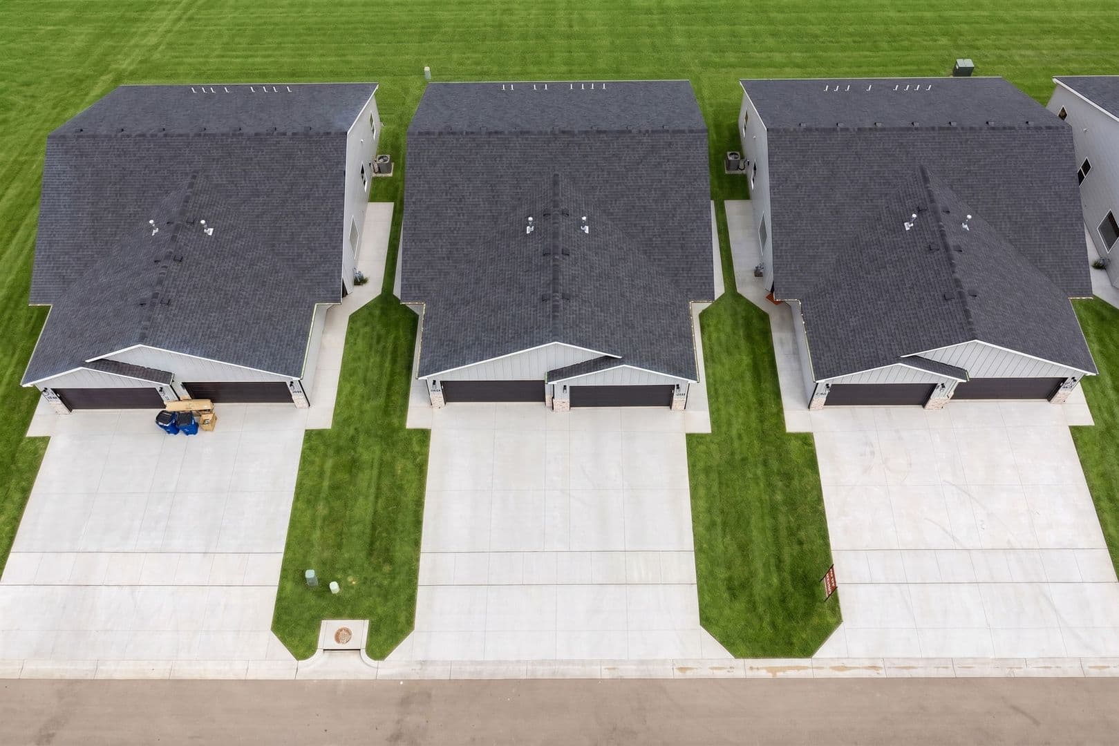 Haysville Multiplex: CPV Duplexes - 2120 E Plaza Court