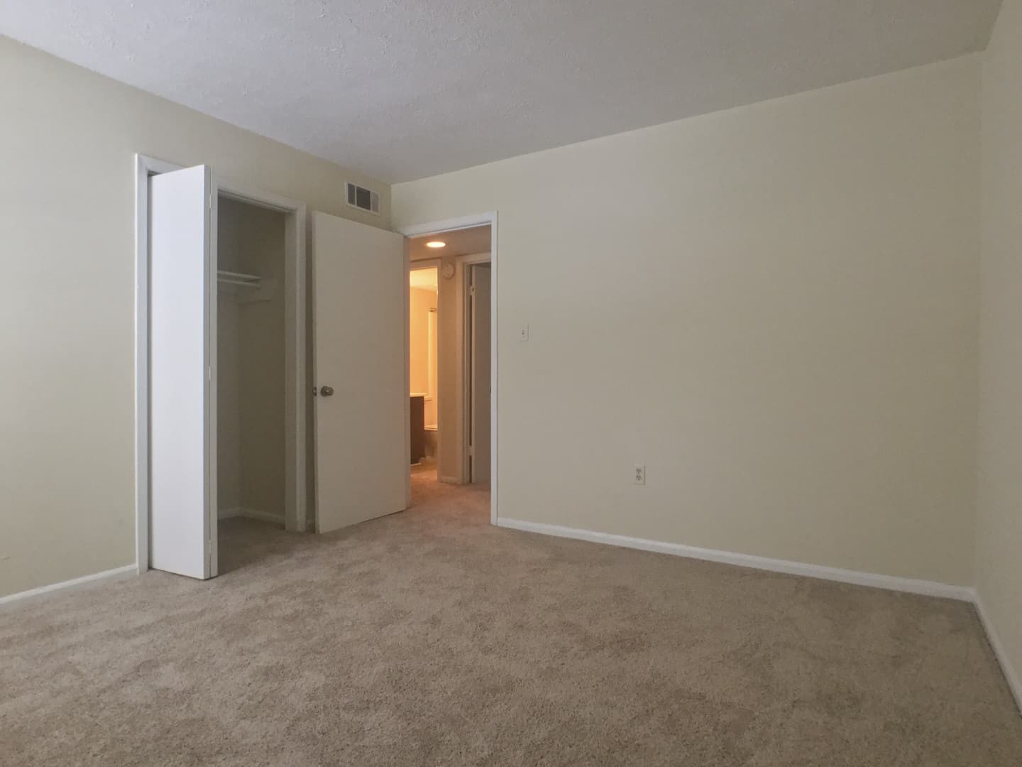 Springfield Apartment: 301 E 2nd Street