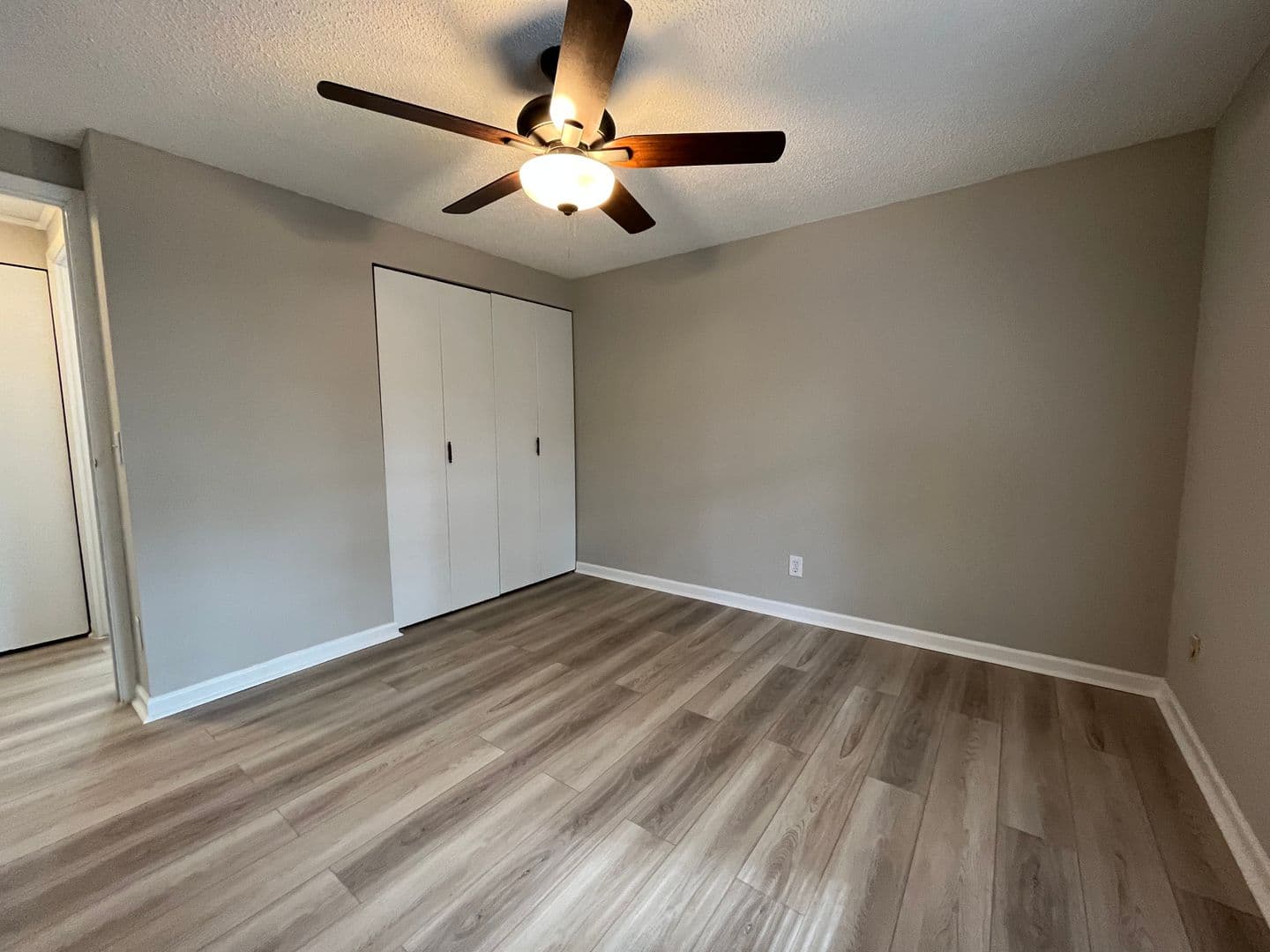 Savannah Apartment: 6815 Waters Ave