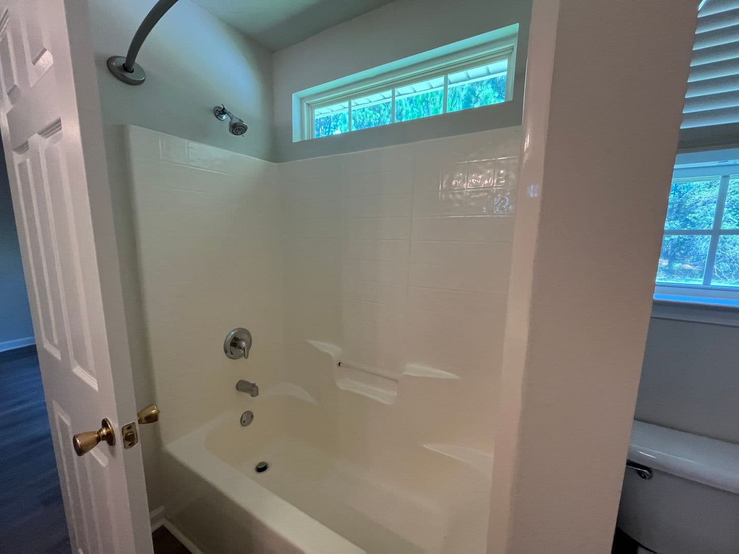 Pooler House: 128 Arbor Village Dr