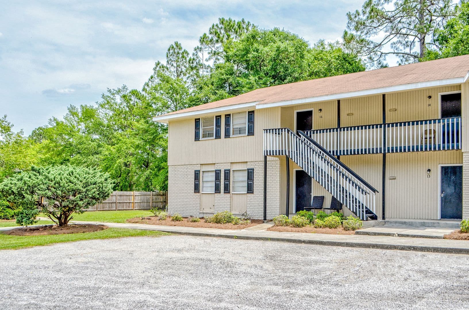 Springfield Apartment: 301 E 2nd Street