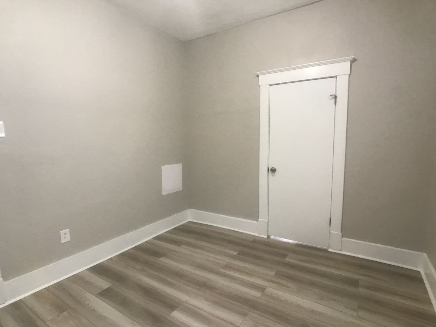 Savannah House: 1122 E 37th St
