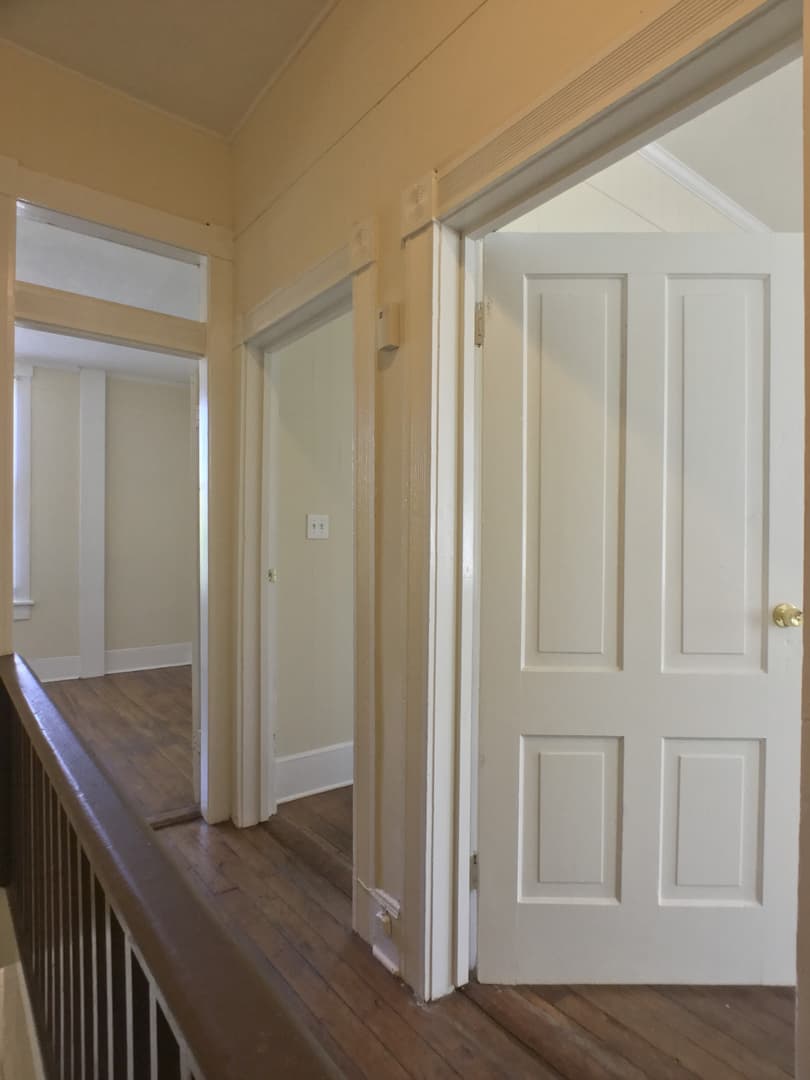 Savannah Apartment: 407 E Park Ave