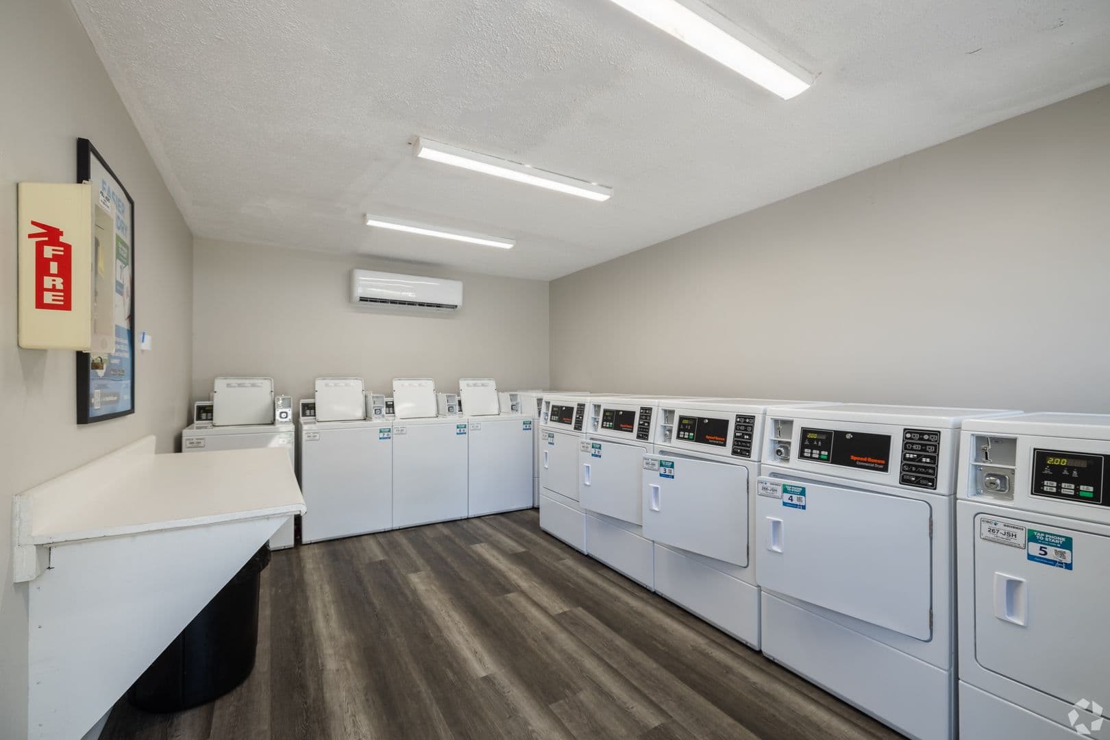 Savannah Apartment: 1431 King George Blvd