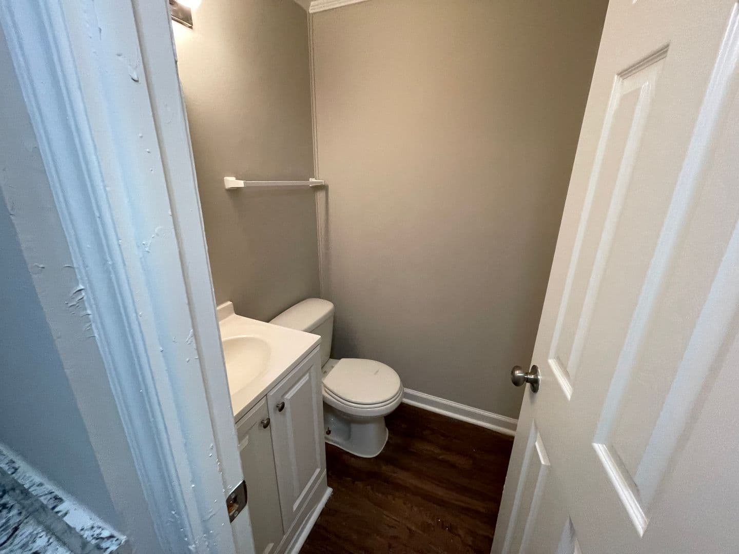 Savannah Apartment: 6815 Waters Ave