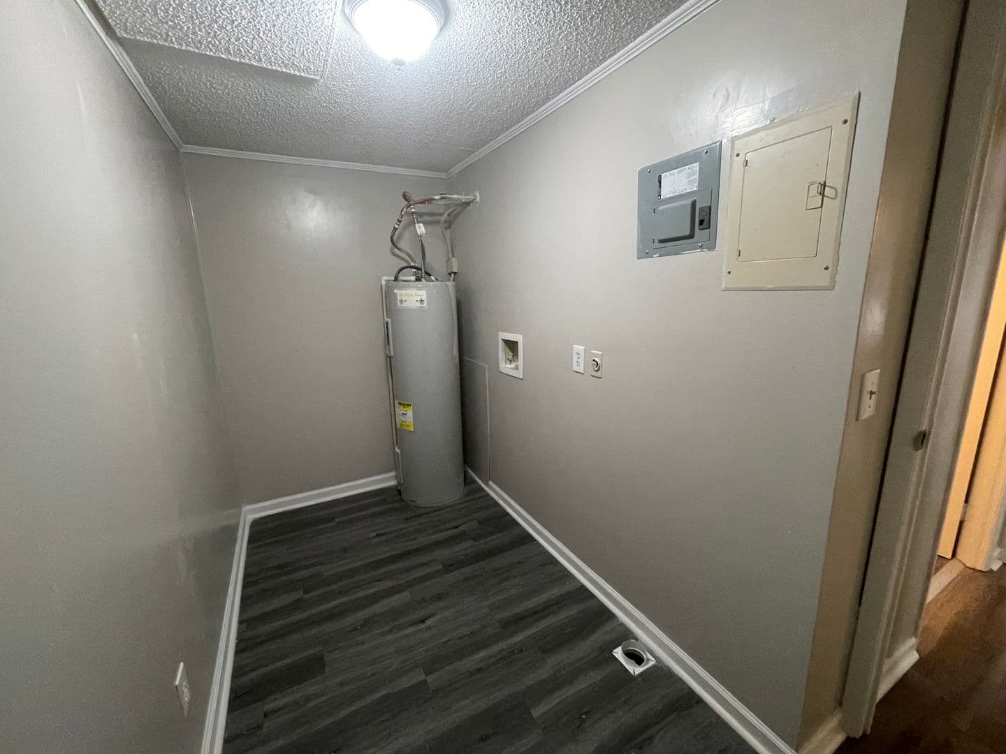 Savannah Apartment: 6815 Waters Ave
