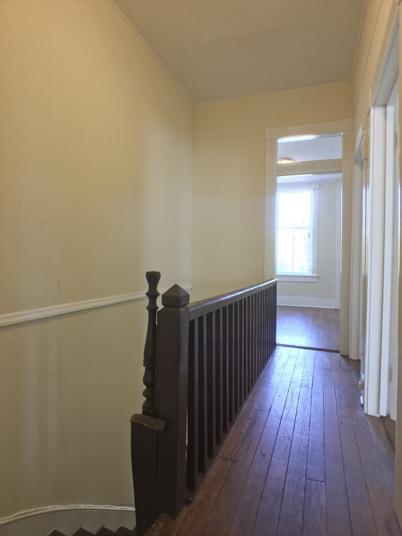 Savannah Apartment: 407 E Park Ave