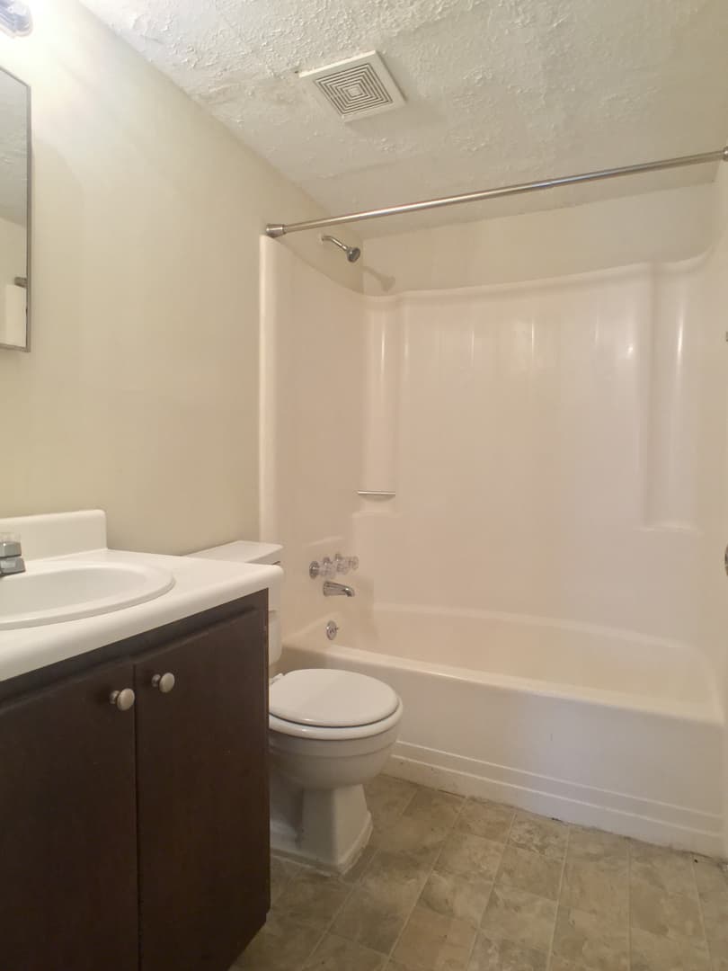 Springfield Apartment: 301 E 2nd Street
