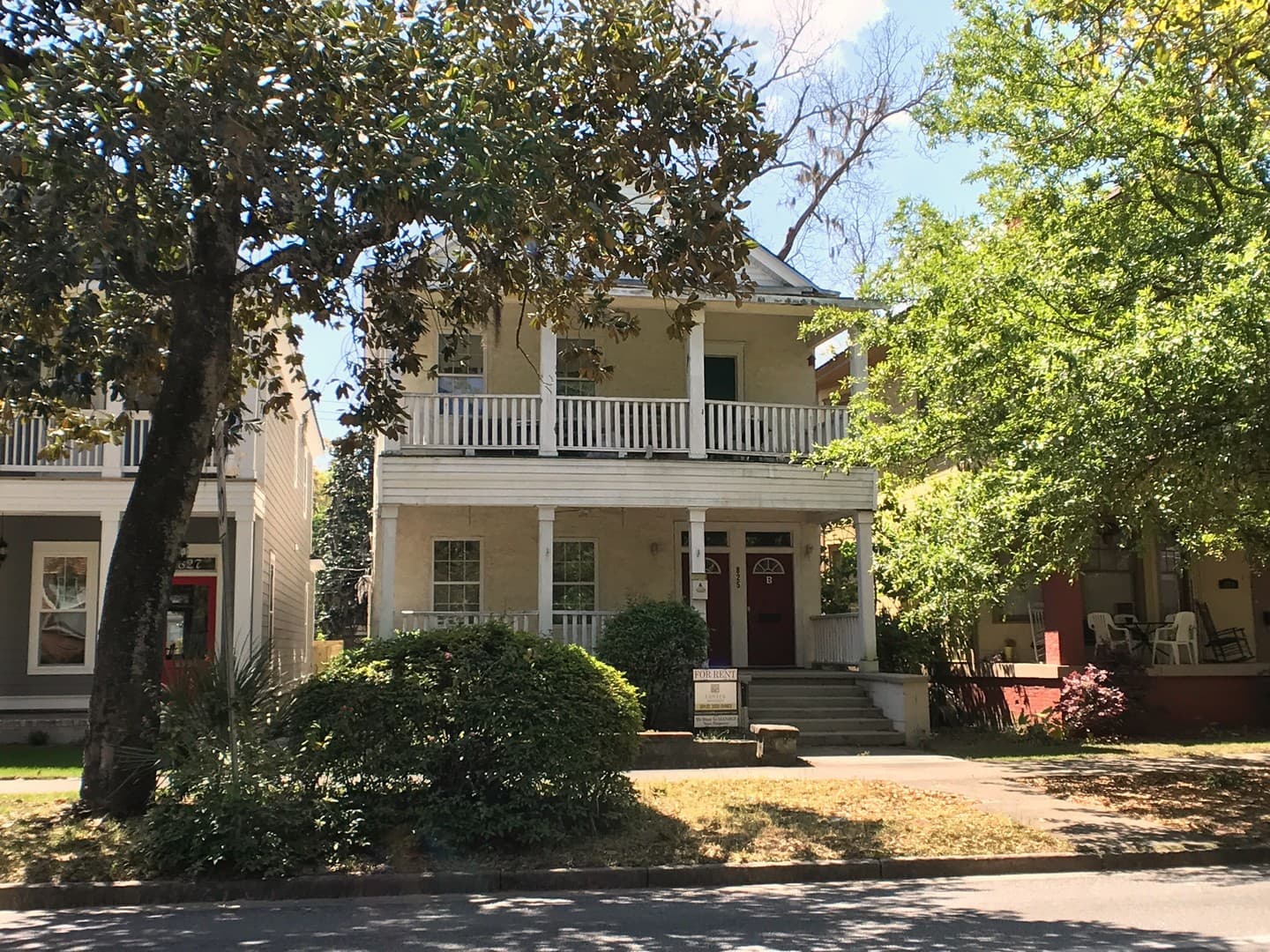 Savannah Apartment: 825 E Henry St