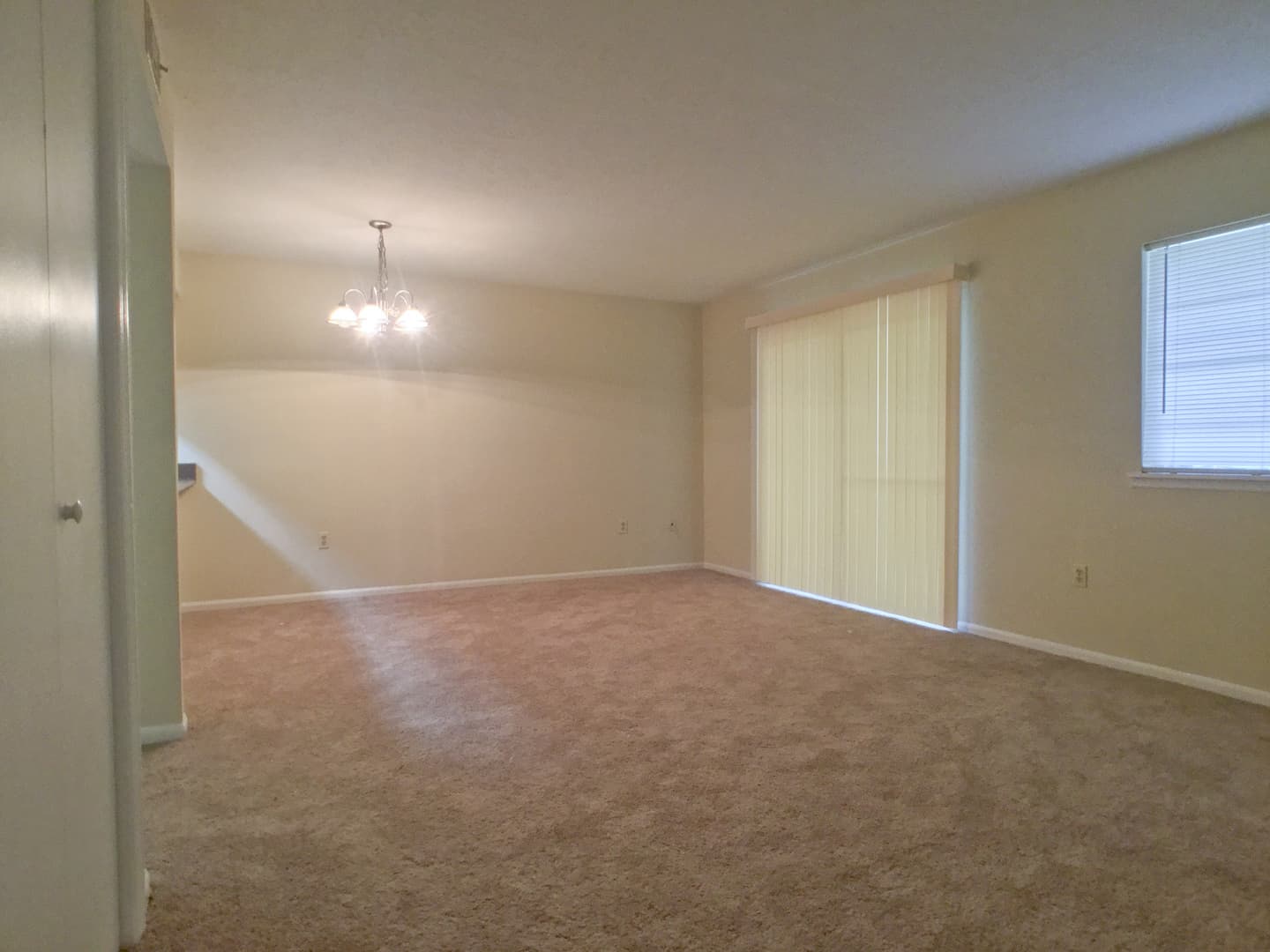 Springfield Apartment: 301 E 2nd Street