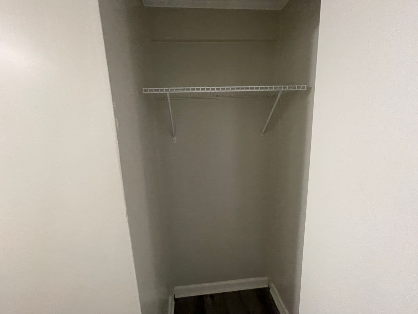 Savannah Apartment: 6815 Waters Ave
