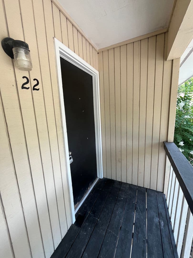 Springfield Apartment: 301 E 2nd Street