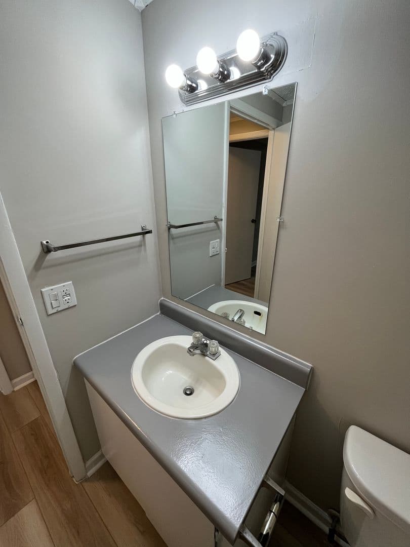 Savannah Apartment: 6815 Waters Ave