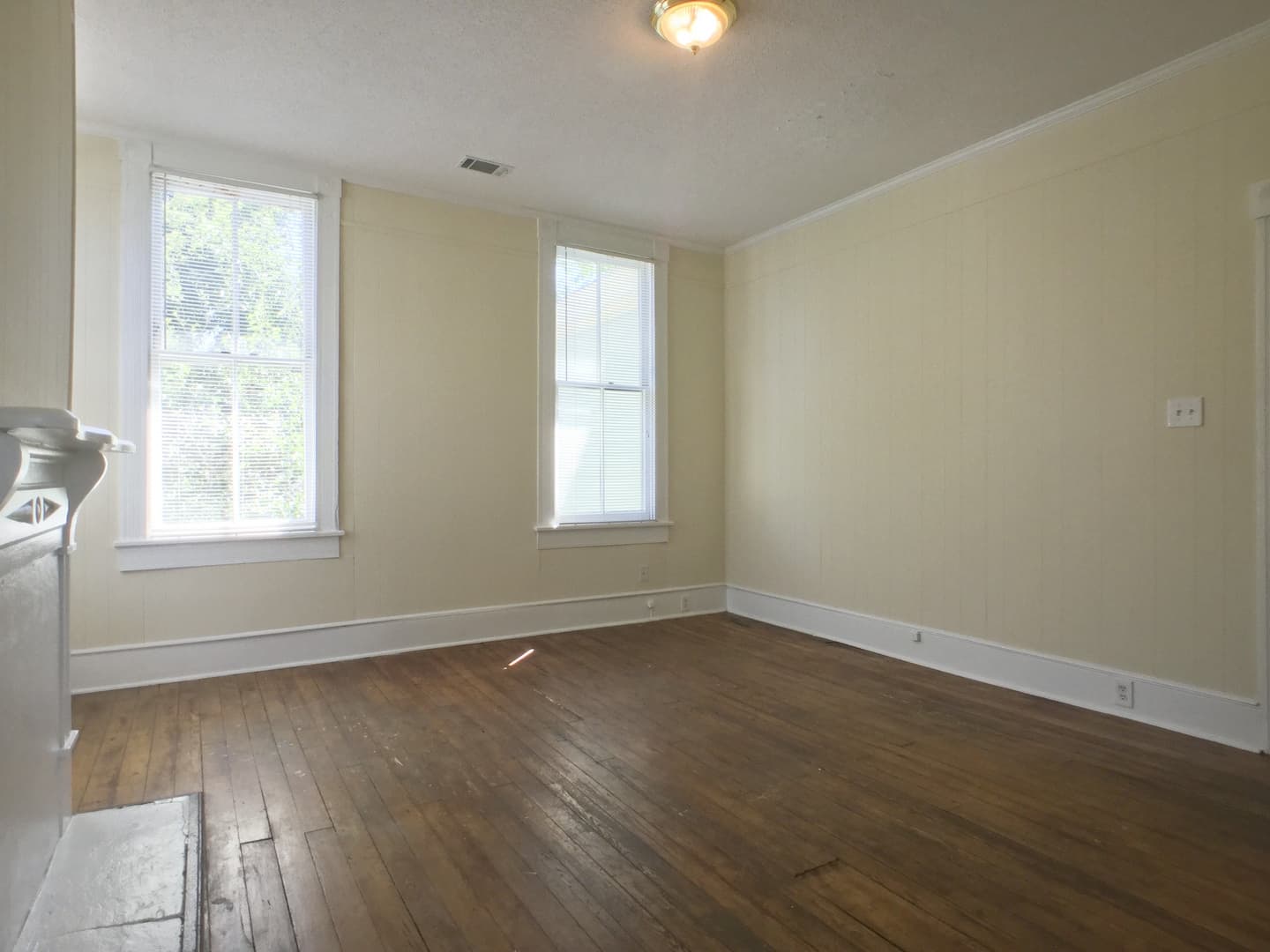 Savannah Apartment: 407 E Park Ave