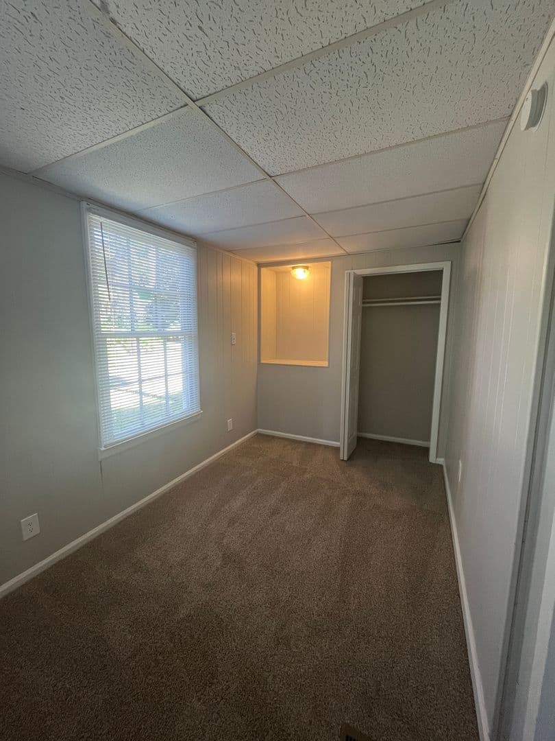 Savannah House: 9651 Lehigh Ave.