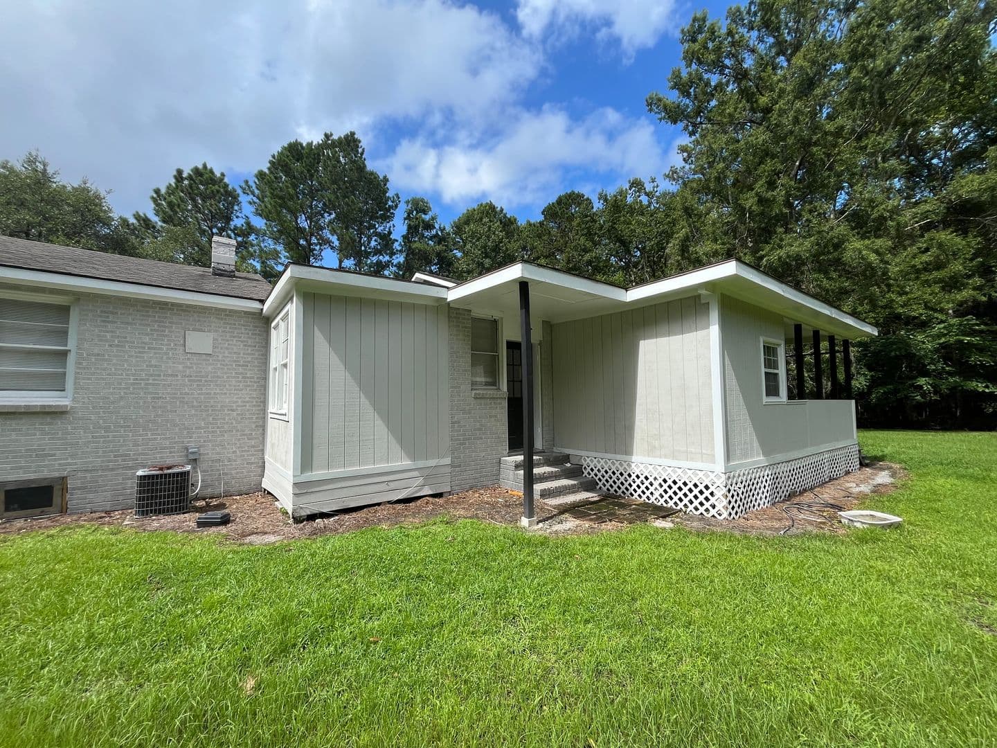 Savannah Apartment: 760 Highway 30