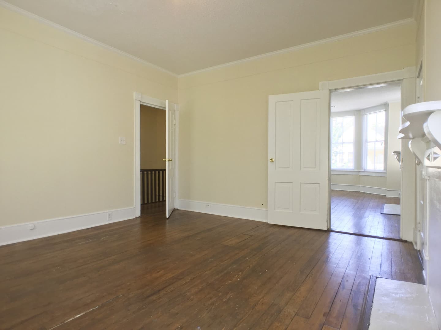Savannah Apartment: 407 E Park Ave