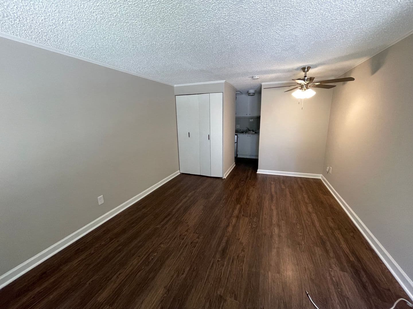 Savannah Apartment: 6815 Waters Ave