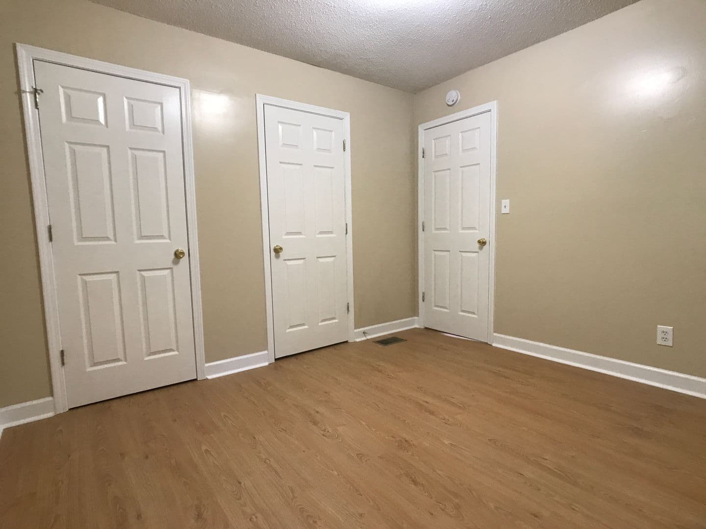 Savannah Apartment: 10612 Middleground Rd
