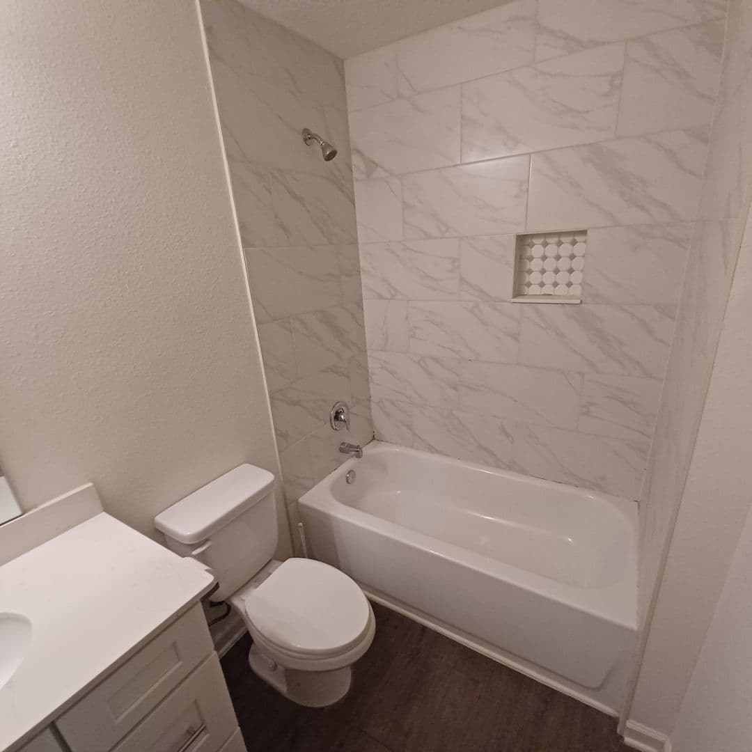 St Augustine House: 765 W 6th St
