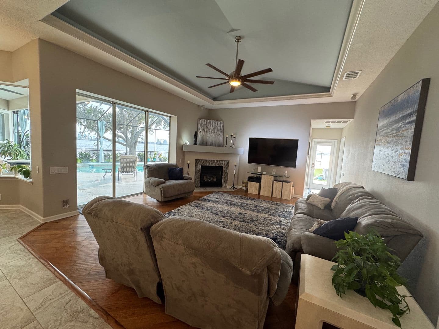 Jacksonville House: 4911 Toproyal Ln