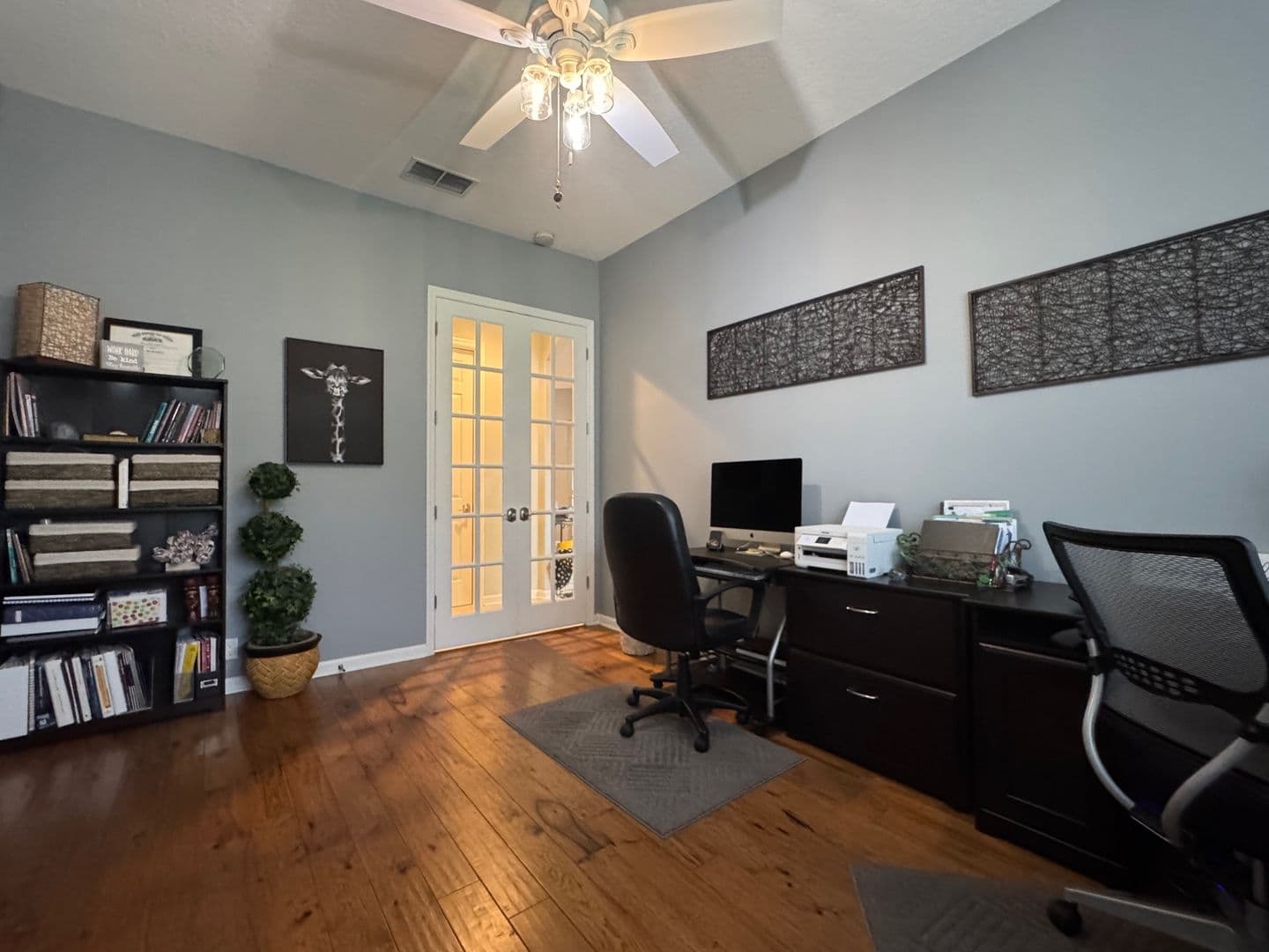 Jacksonville House: 4911 Toproyal Ln