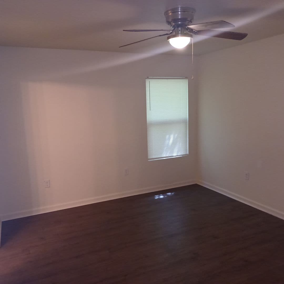 St Augustine House: 757 W 6th St