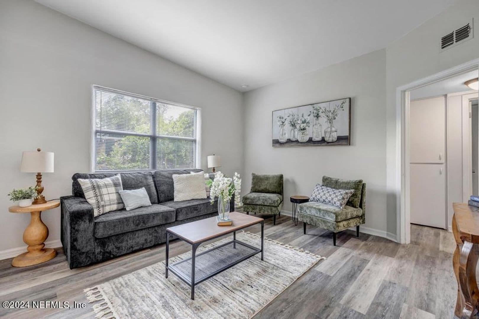 Jacksonville House: 10348 Westmar Rd