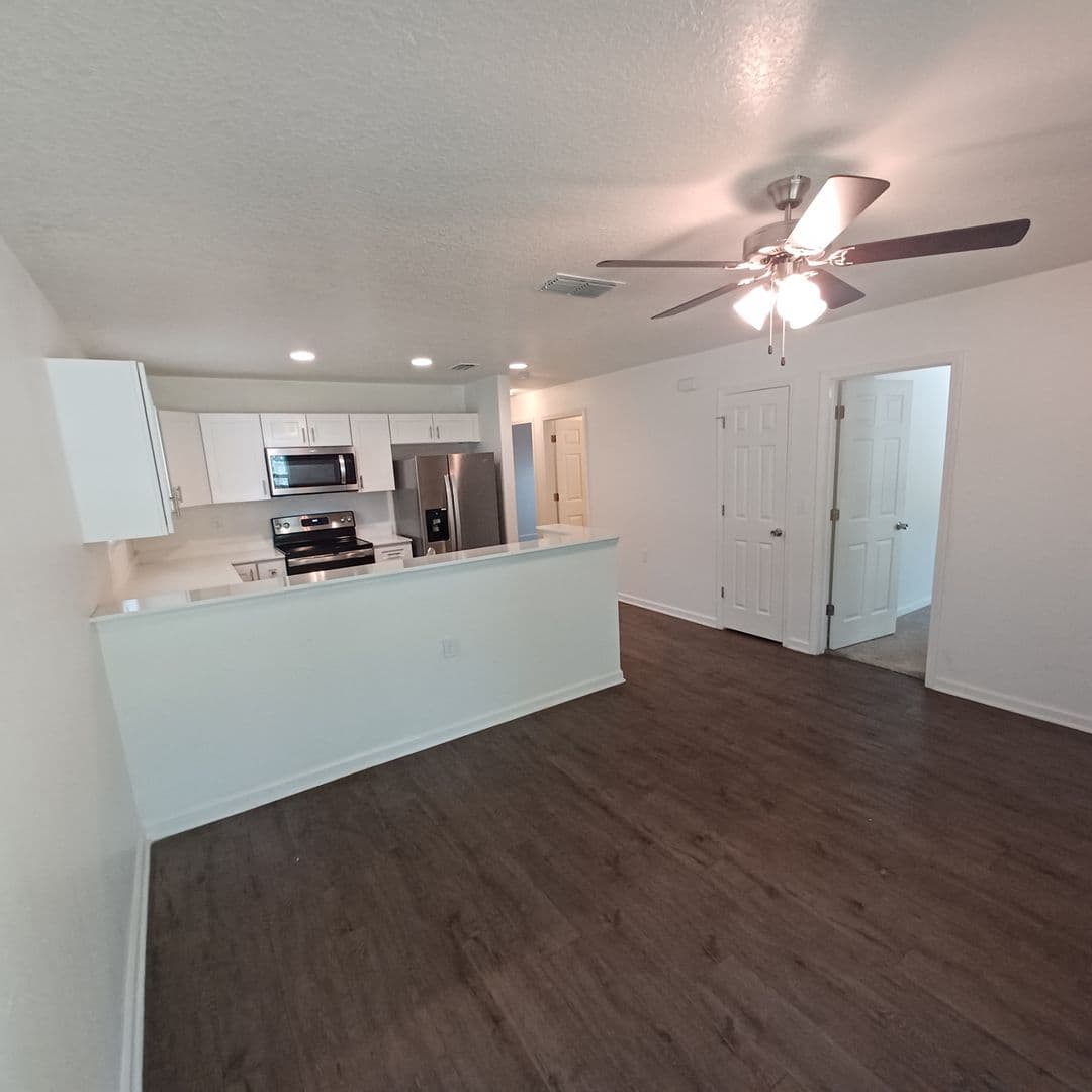 St Augustine House: 765 W 6th St