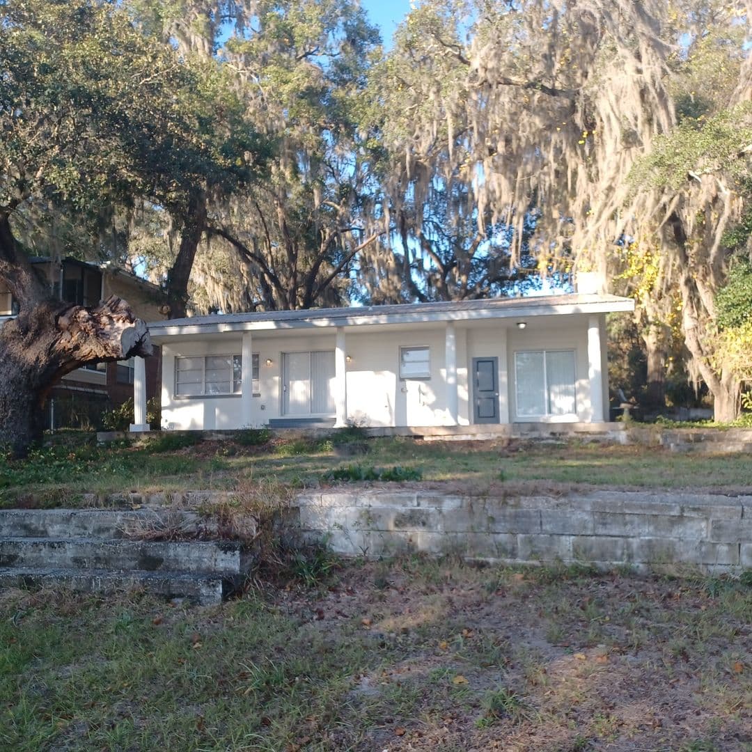 Keystone Heights House: 5869-A White Sands Road
