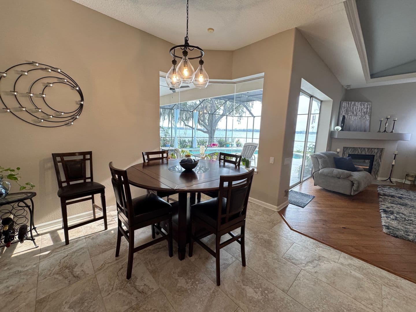 Jacksonville House: 4911 Toproyal Ln