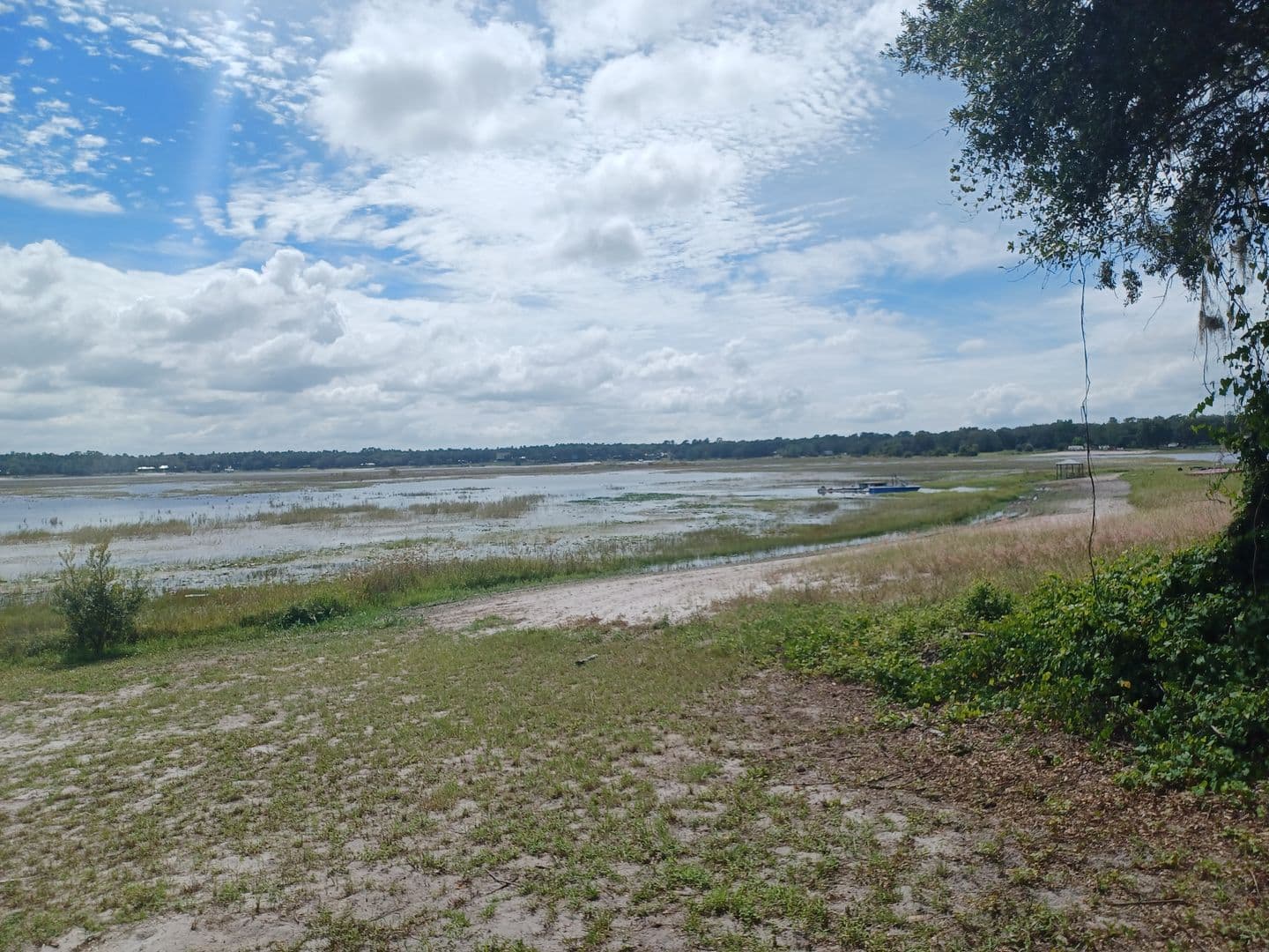Keystone Heights House: 5869-A White Sands Road