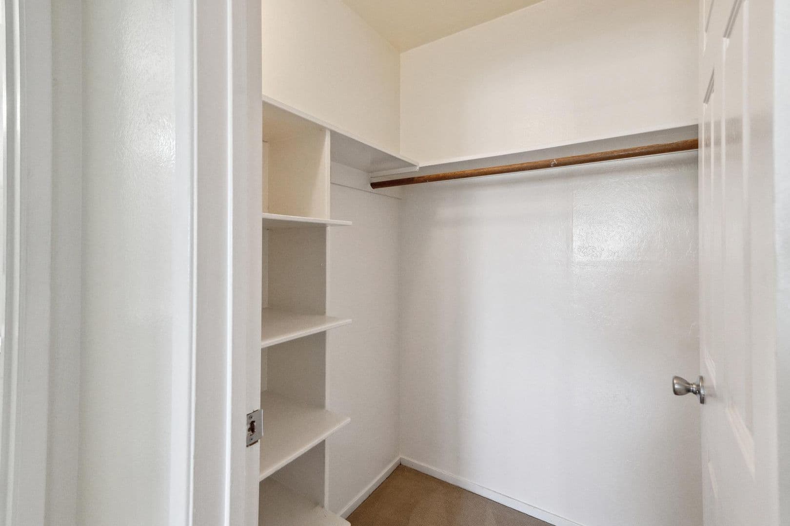 Oakland Apartment: 434 E. 17th Street