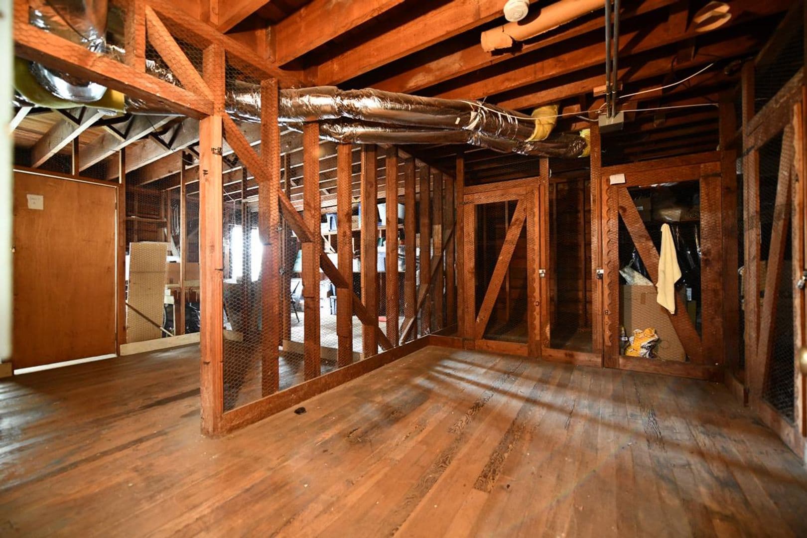 Oakland Apartment: 373 Orange Street