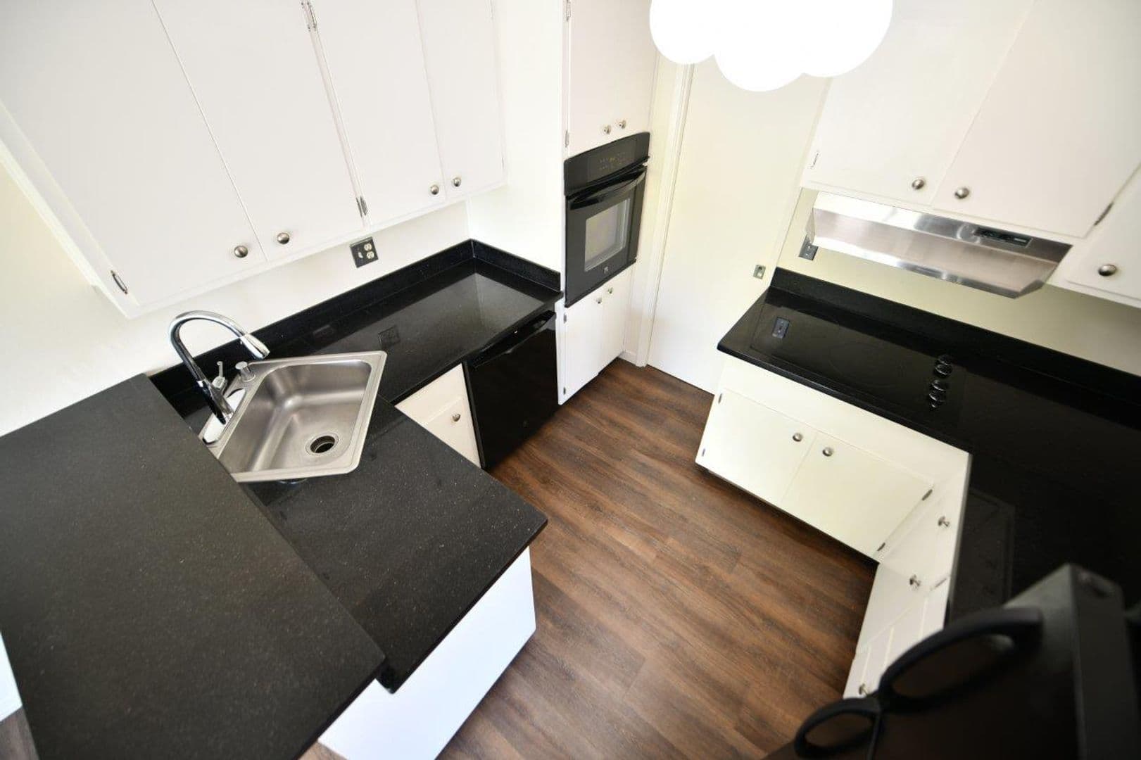 Oakland Apartment: 5401 Broadway Terrace