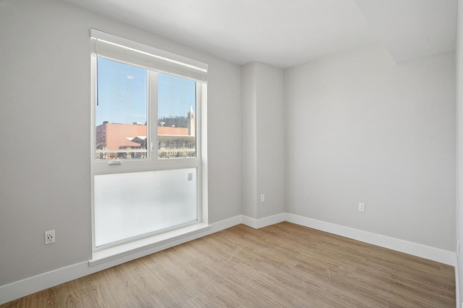 Berkeley Apartment: 2480 Bancroft Way