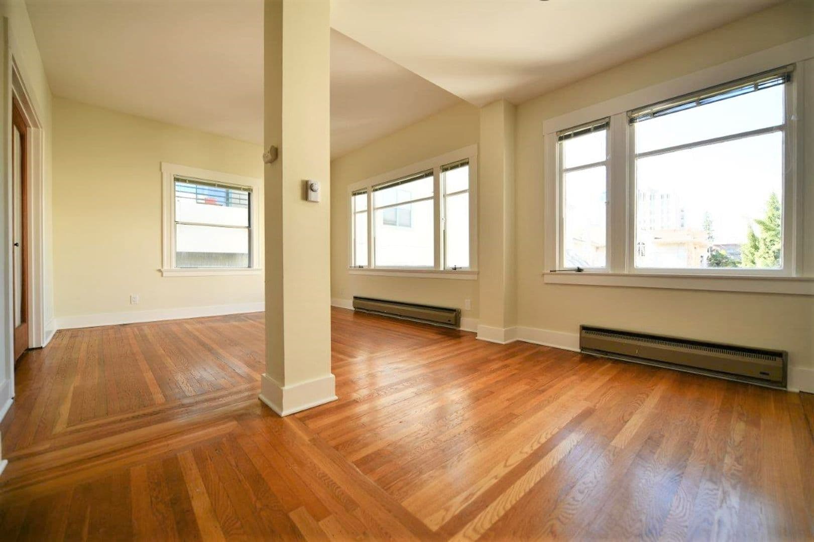 Oakland Apartment: 1458 Madison Street