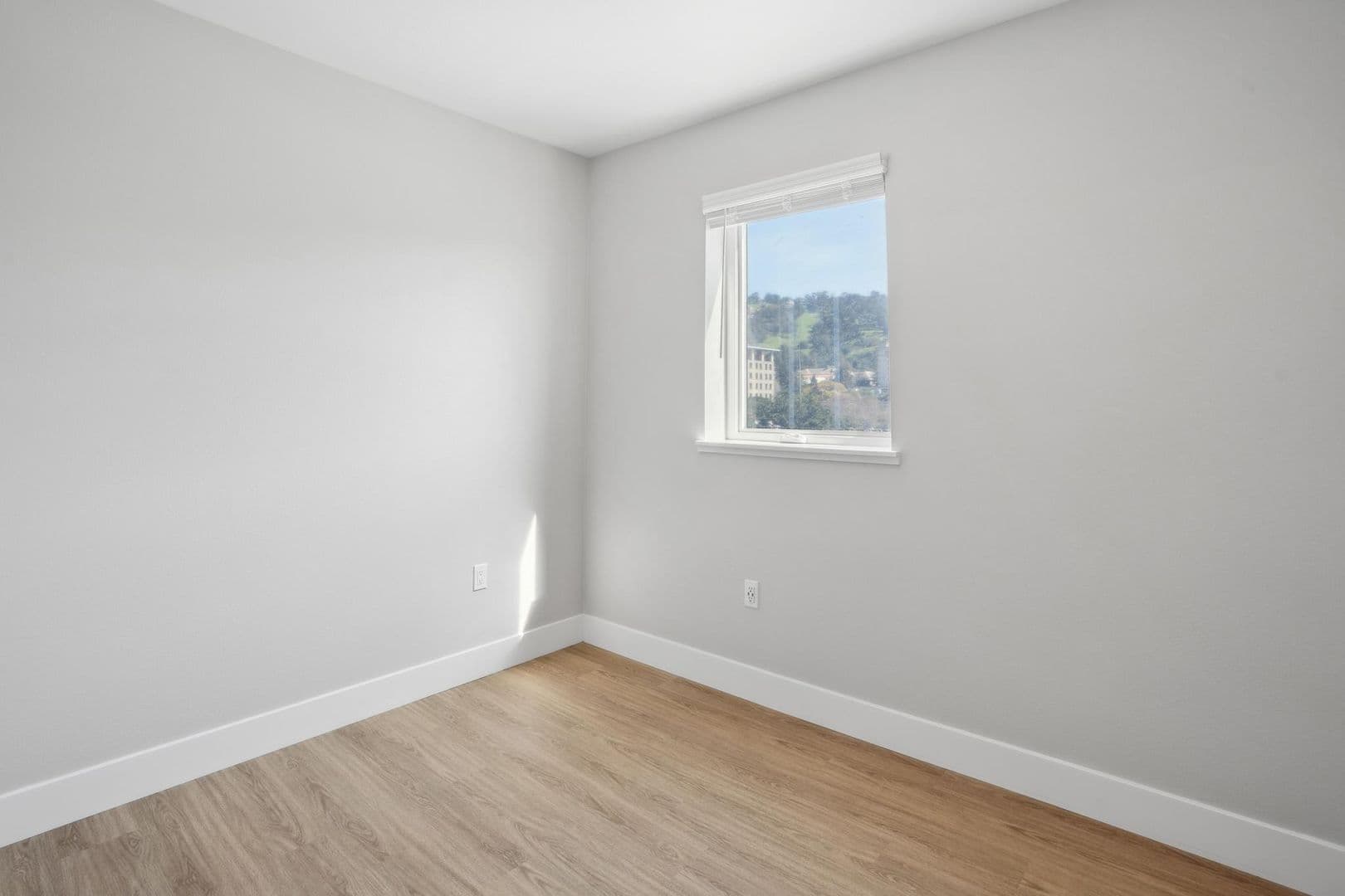 Berkeley Apartment: 2480 Bancroft Way