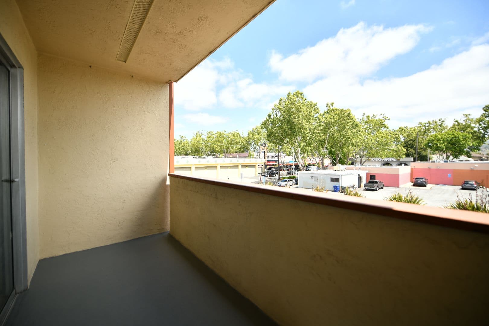 San Leandro Apartment: 65 Thornton Street