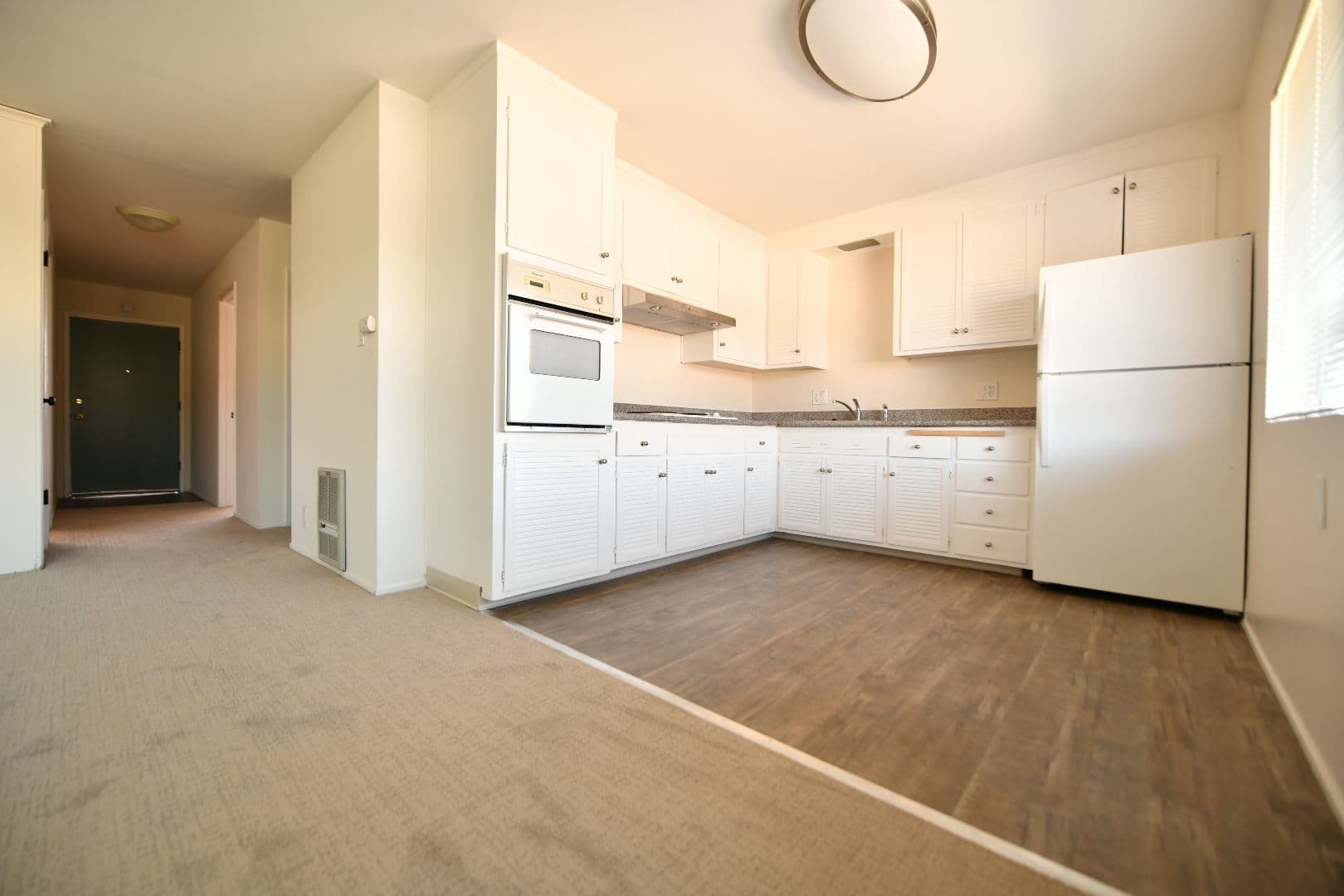 Alameda Apartment: 2031 Shoreline Drive