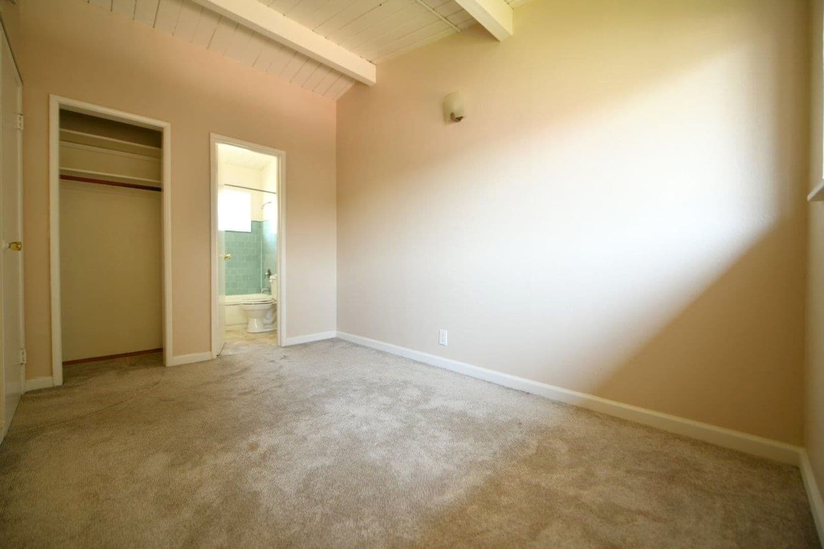 Berkeley Apartment: 1225 Ashby Avenue
