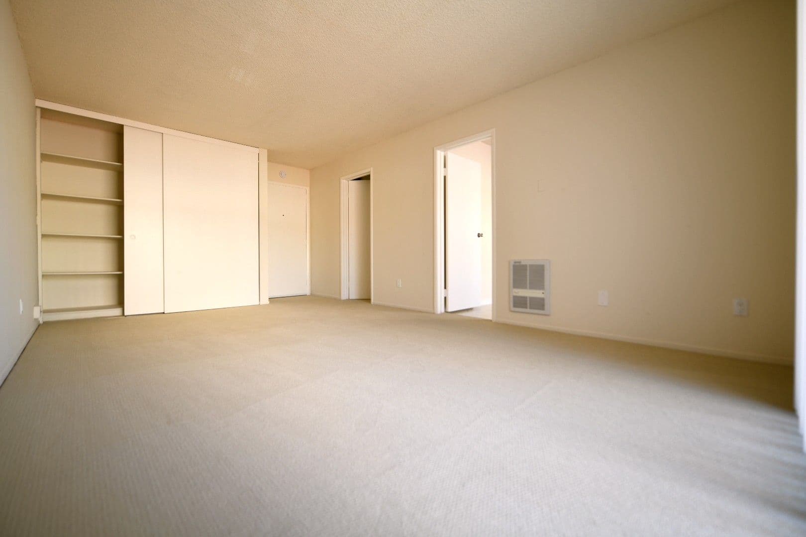 Oakland Apartment: 1570 Jackson Street