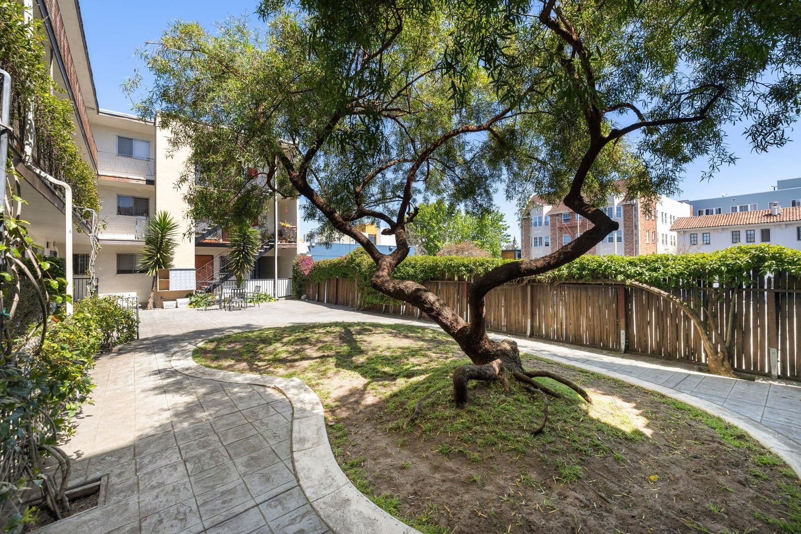 Oakland Apartment: 1435 3rd Avenue