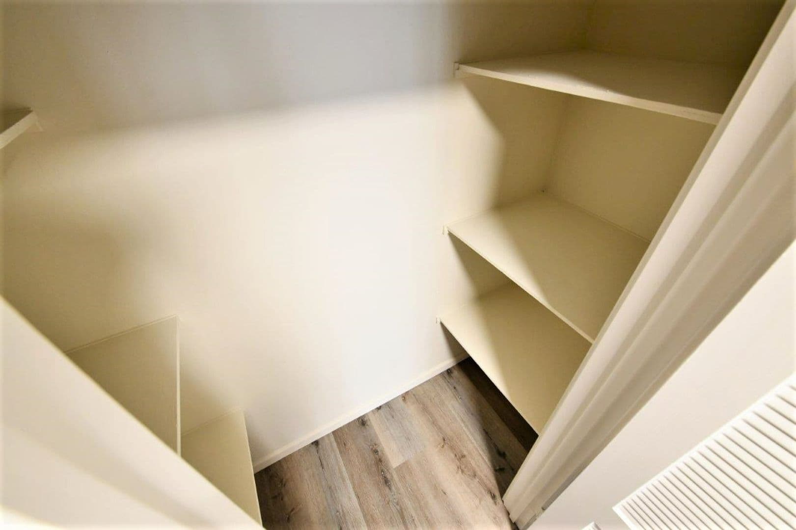 Berkeley Apartment: 2415 College Avenue