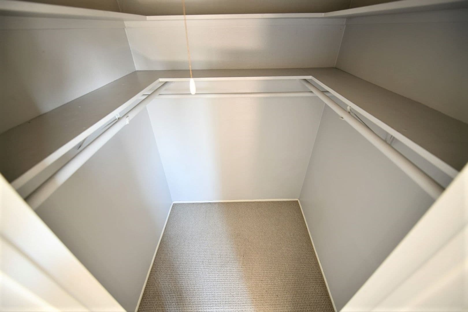 Oakland Apartment: 398 Euclid Avenue