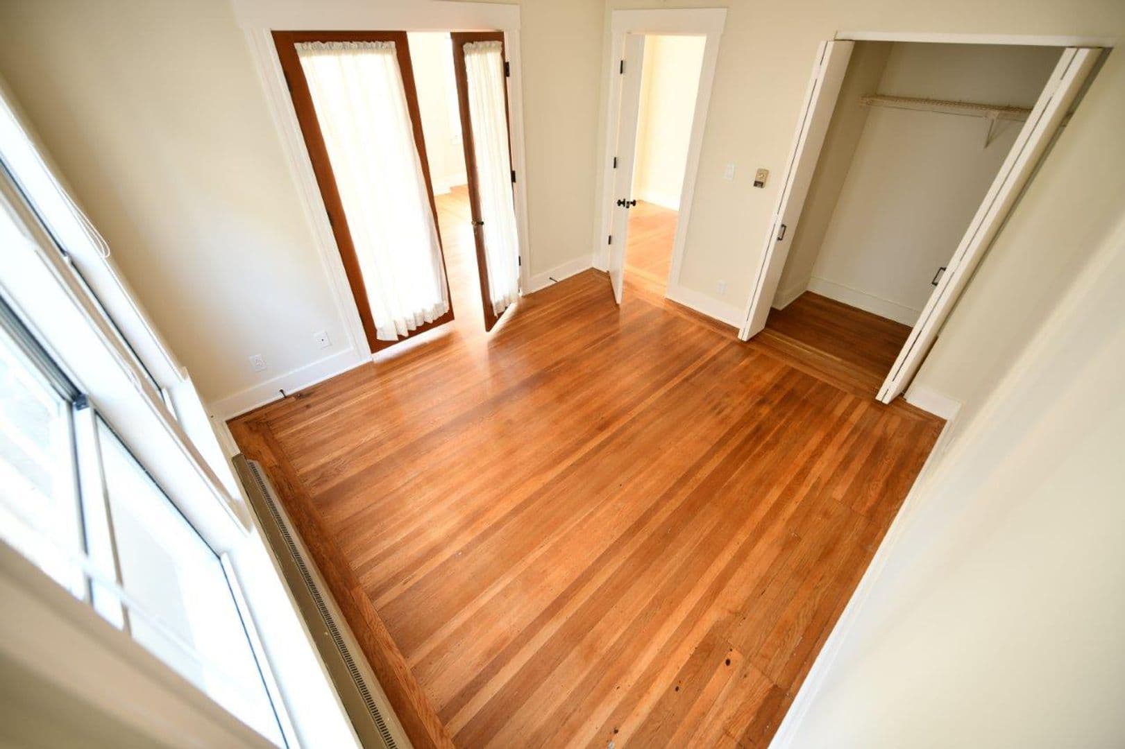 Oakland Apartment: 1458 Madison Street