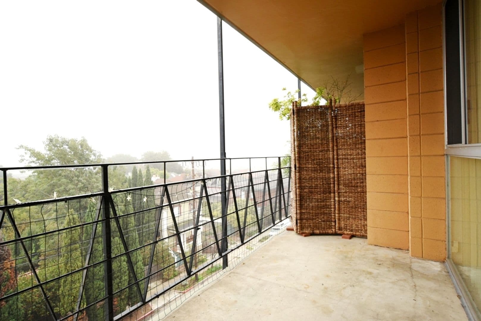 Berkeley Apartment: 2525 Stuart Street