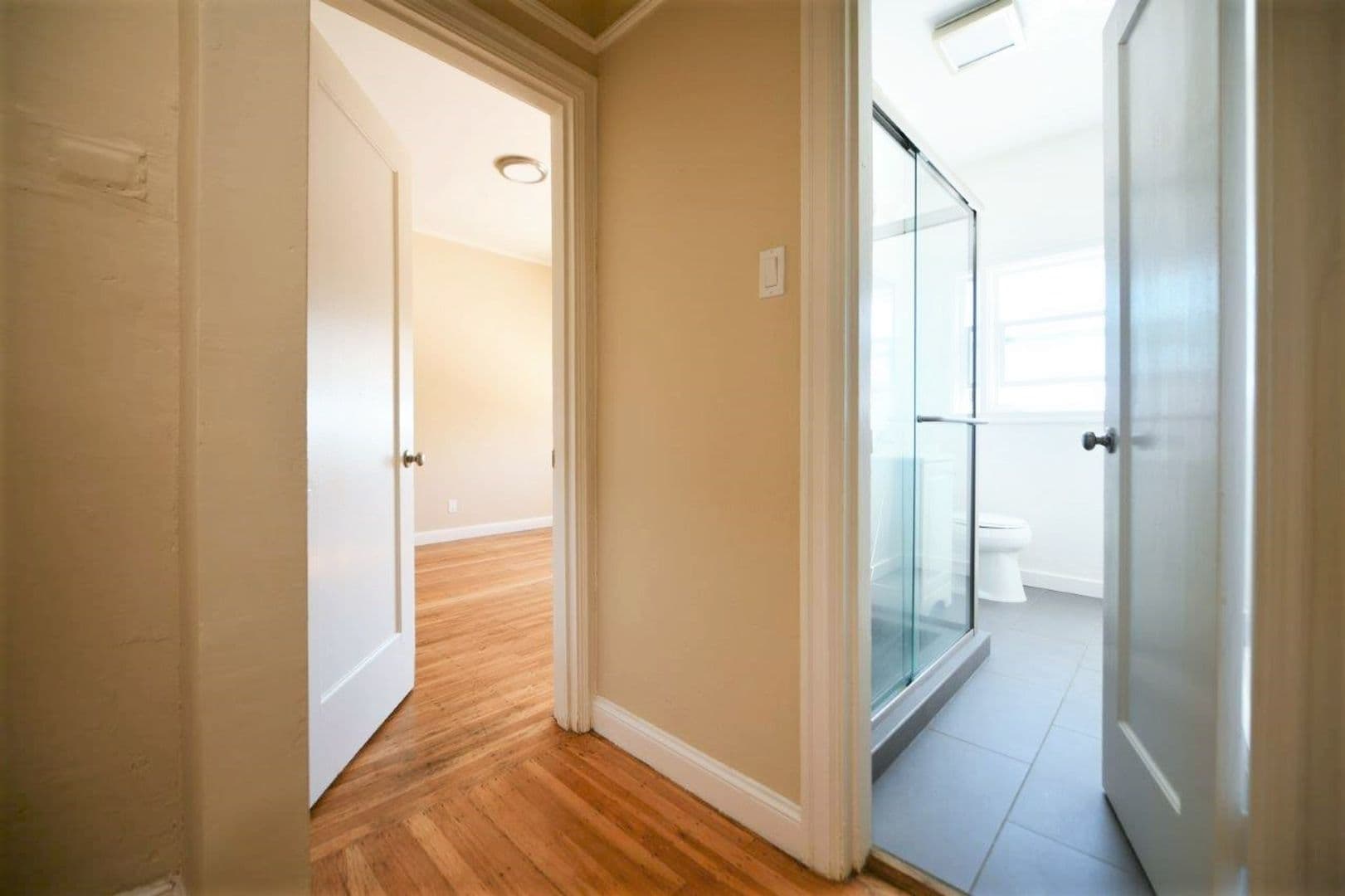 Oakland Apartment: 721 40th Street