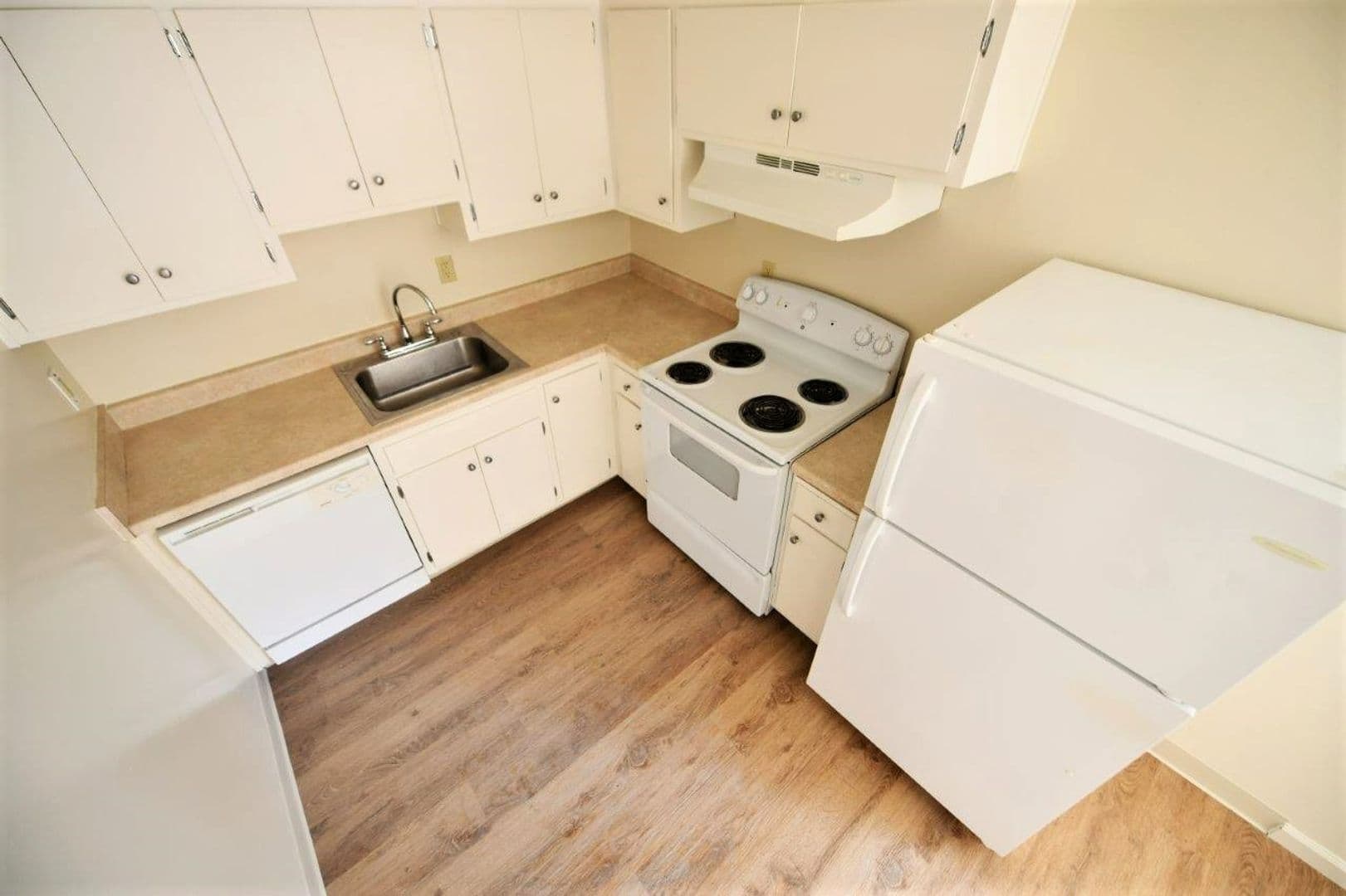 Berkeley Apartment: 2514 College Avenue